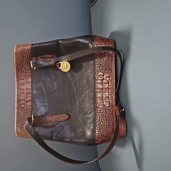 Brahmin Handbags - 🤎BRAHMIN VINTAGE CROC  BROWN AND BLACK LEATHER PURSE